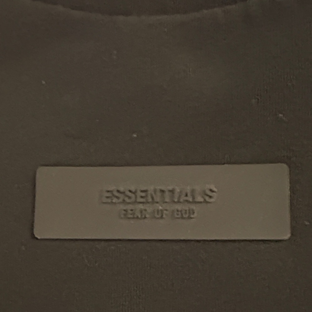 Essentials Fear of God Men’s T-Shirt ~ Size Large ~ Jet Black ~ Like New - Picture 2 of 6